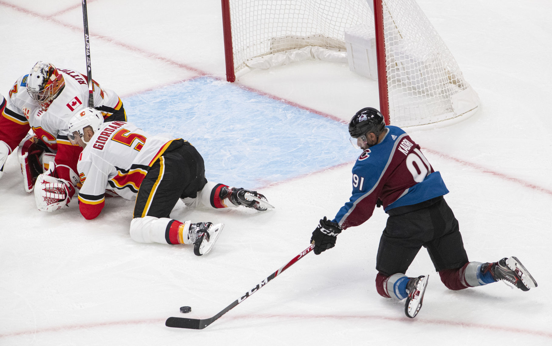 10_03_19 avs flames1568.jpg